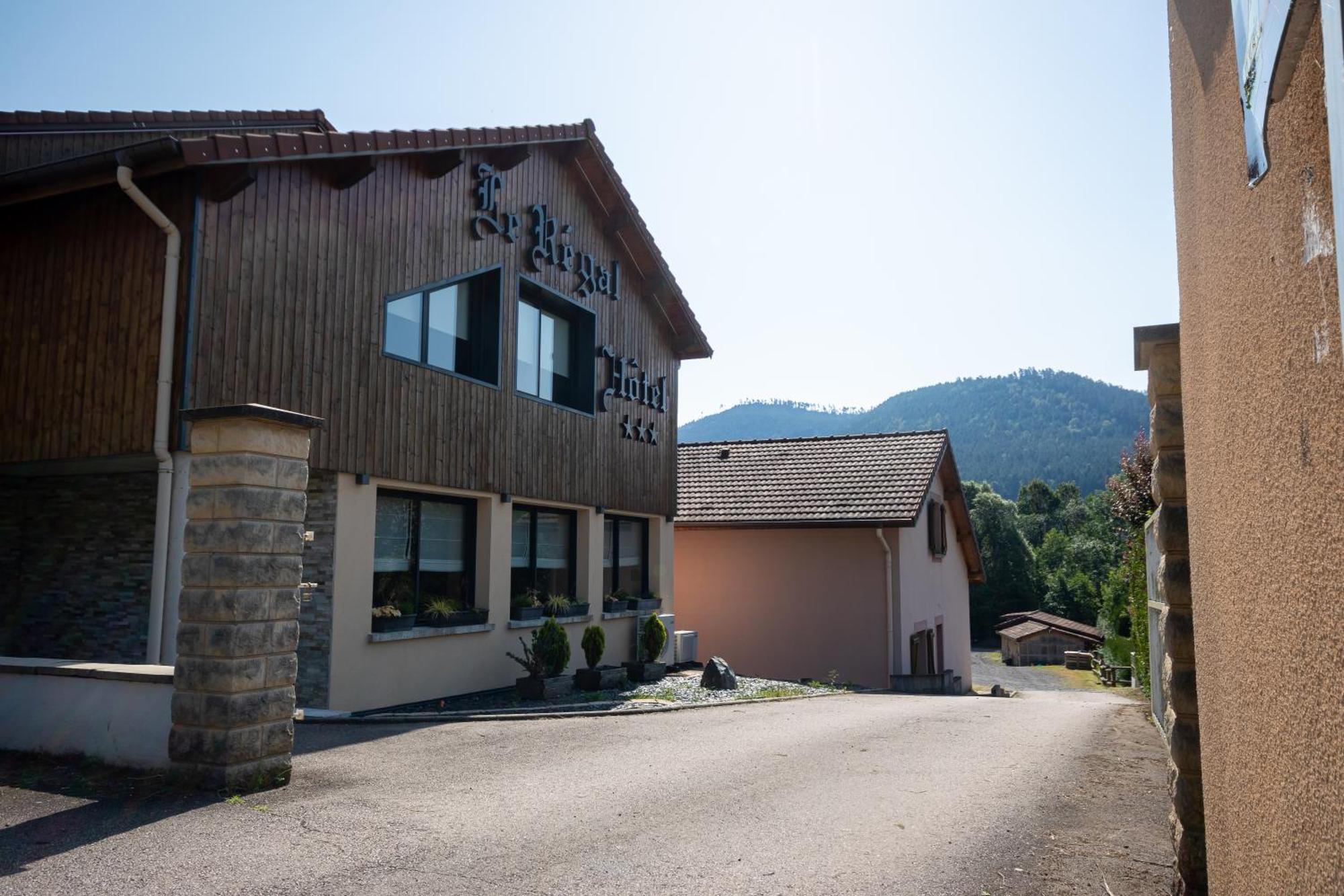 Hôtel Restaurant Le Régal Saint-Die-des-Vosges Exterior foto